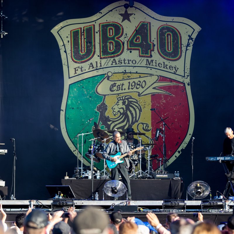 UB40